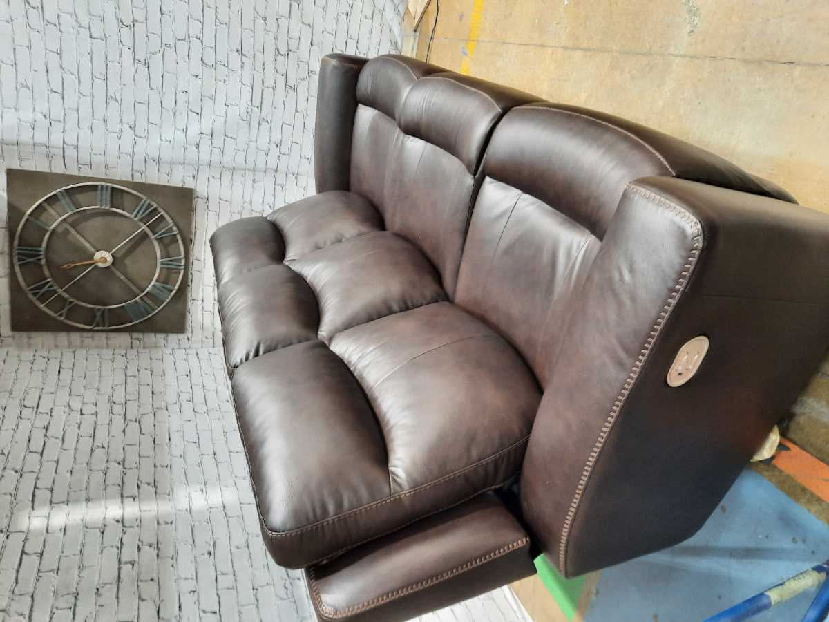 Mindanao Power Reclining Sofa with Adjustable Headrest - Gallery Image 4
